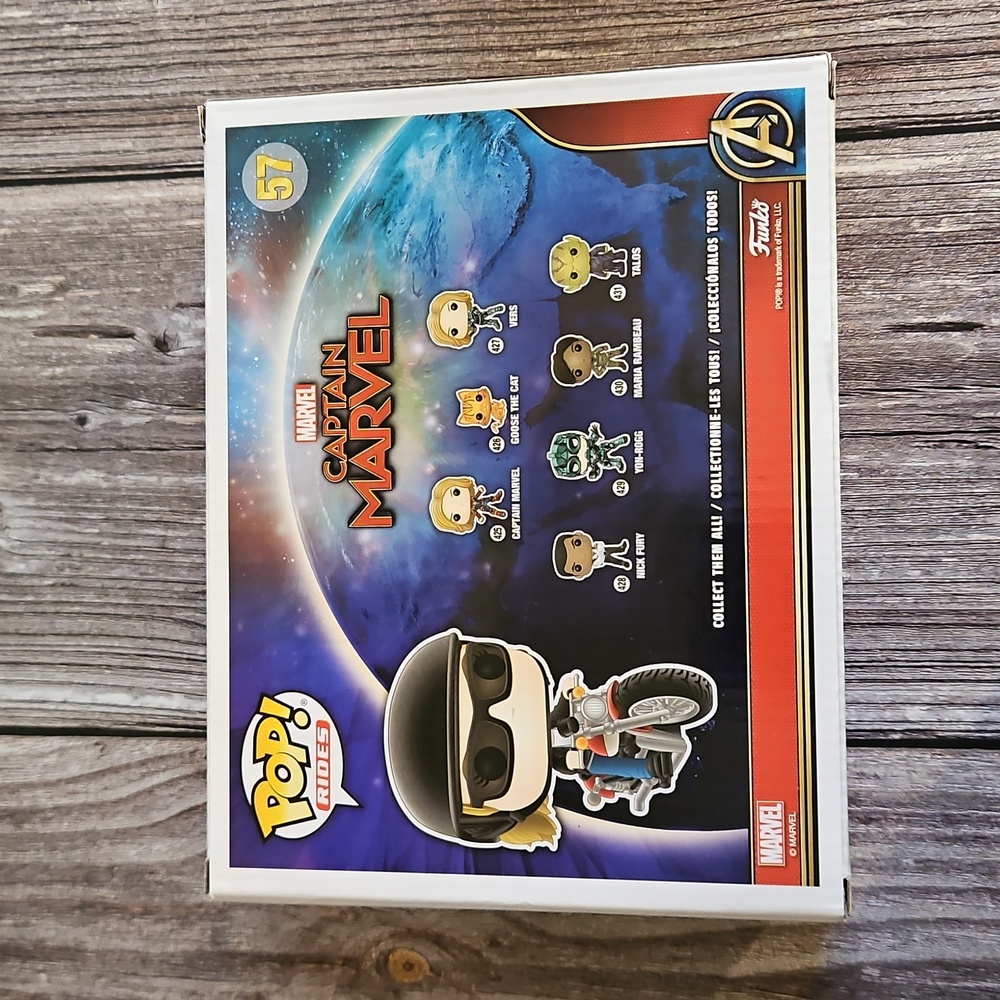 *PRICE FIRM* Captain Marvel Pop! Rides Figure In Box - Picture 3 of 3